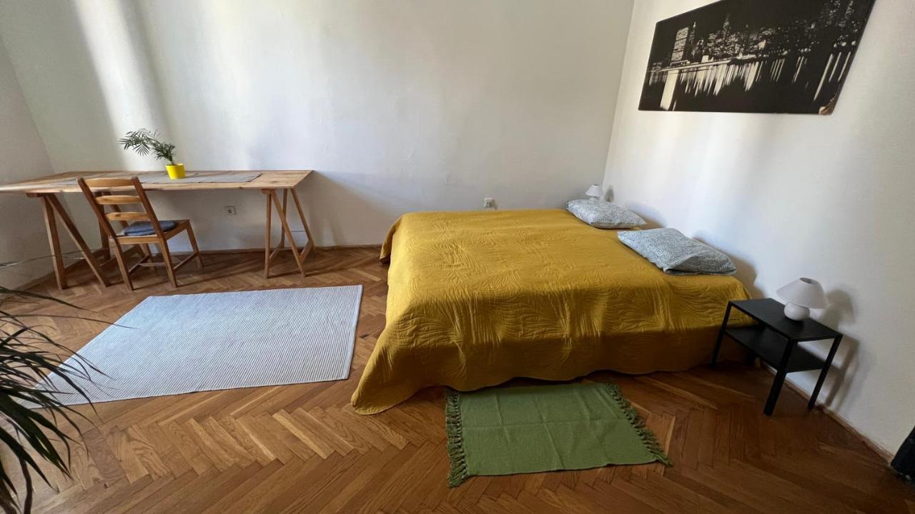 Napartman Pécs Esterno foto