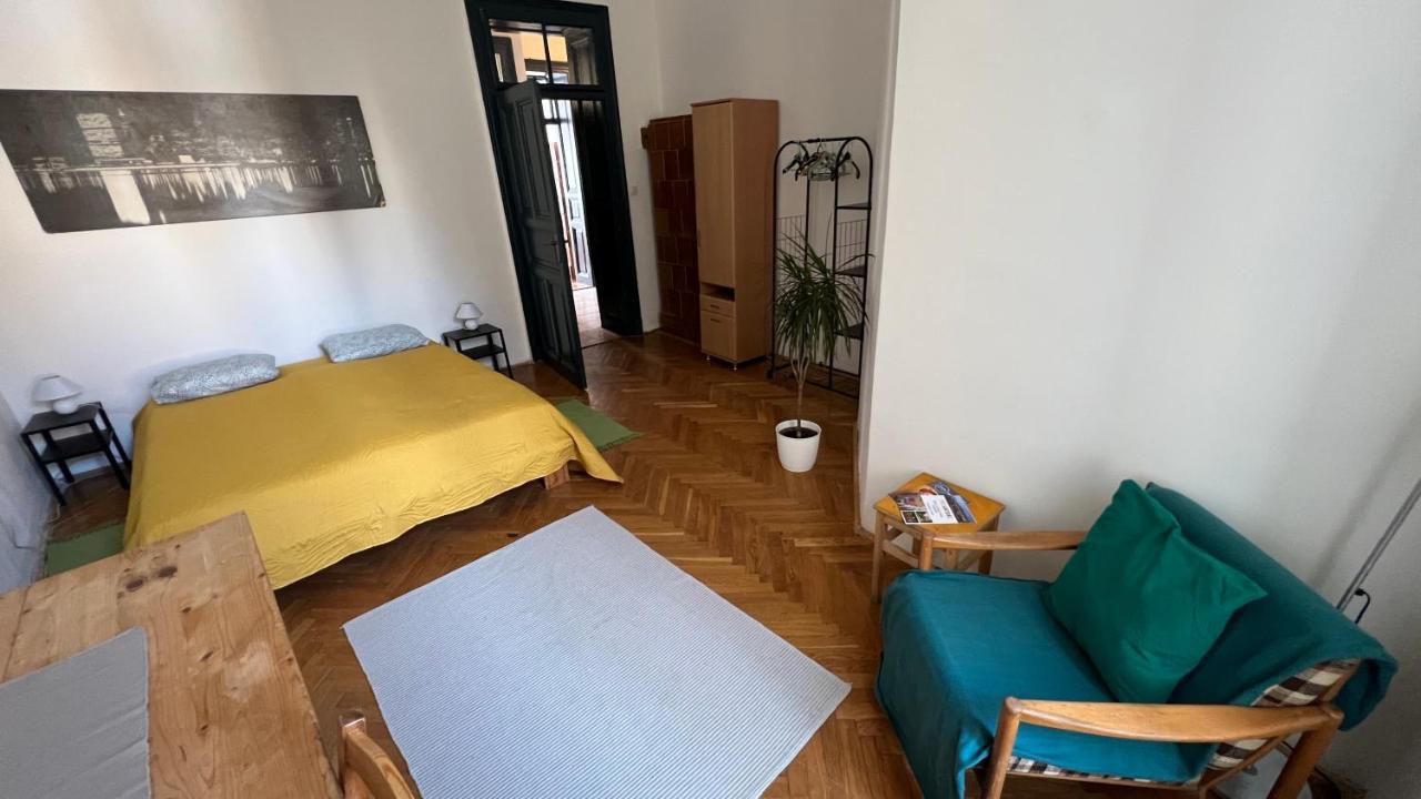 Napartman Pécs Esterno foto