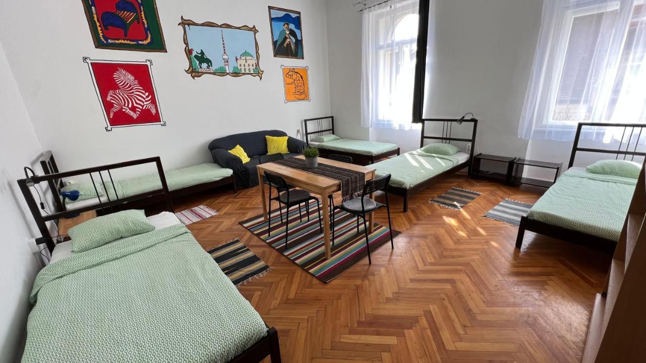 Napartman Pécs Esterno foto
